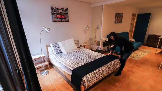Airbnb da de baja a los más de mil pisos turísticos que anuncia en Córdoba sin registro oficial