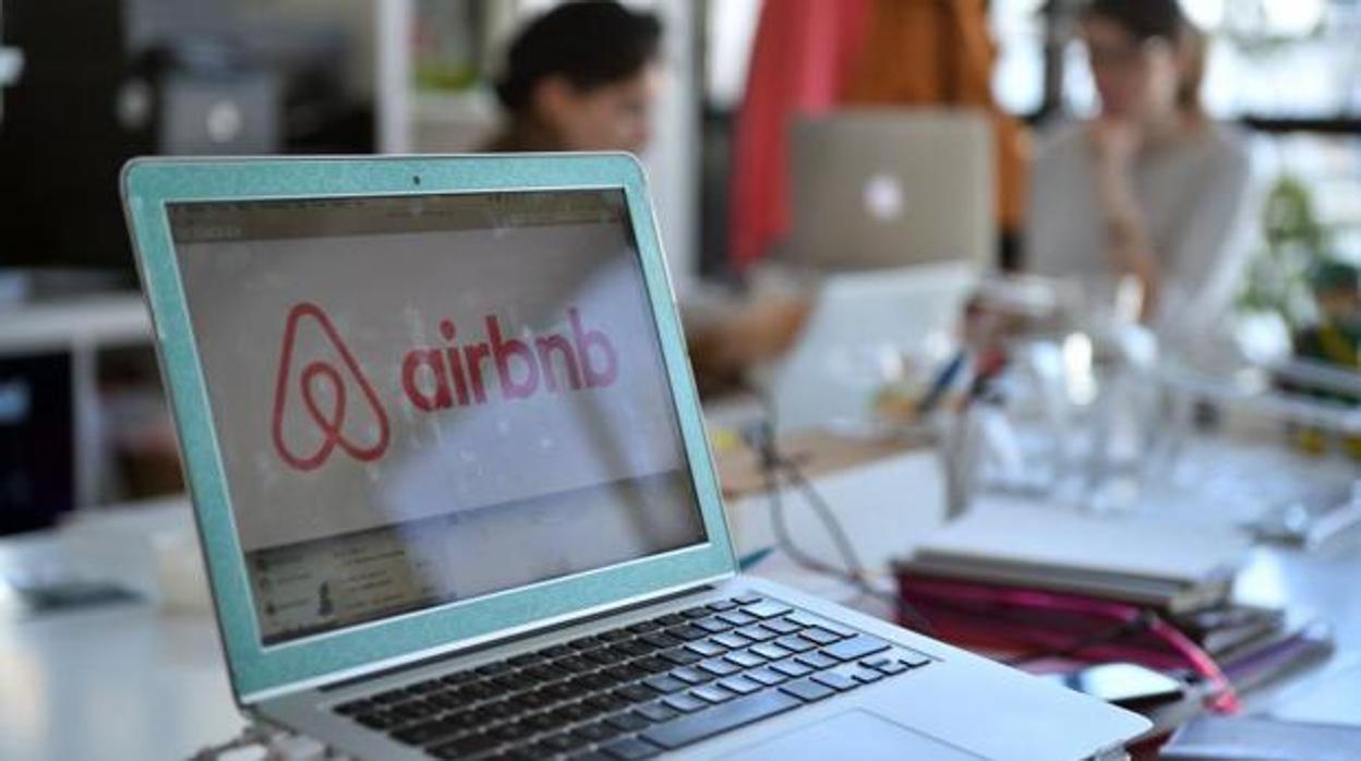 Airbnb ha lanzado una guía fiscal para quien quiera alquilar un piso turístico