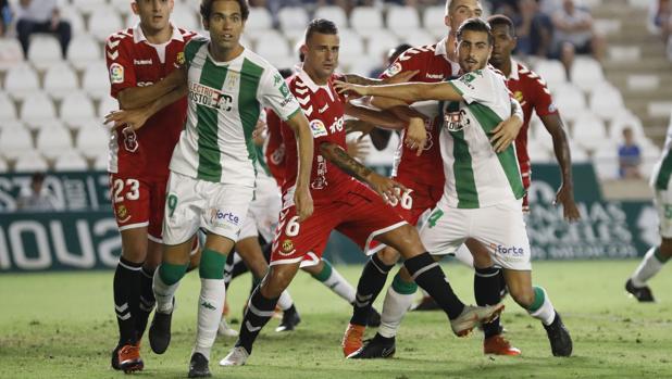 Córdoba CF | El momento de Luis Muñoz