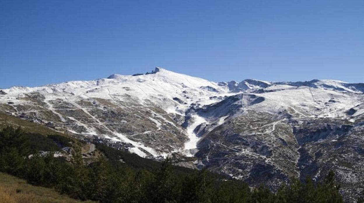 Sierra Nevada se ha convertido en un laboratorio científico para estudiar el cambio climático.