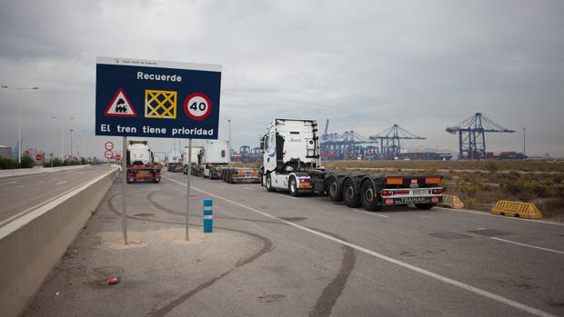 El Campo de Gibraltar pierde el tren que la lluvia se llevó