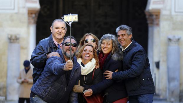 Los hoteles de Córdoba cuelgan el cartel de «no hay habitaciones» para el puente de Todos los Santos