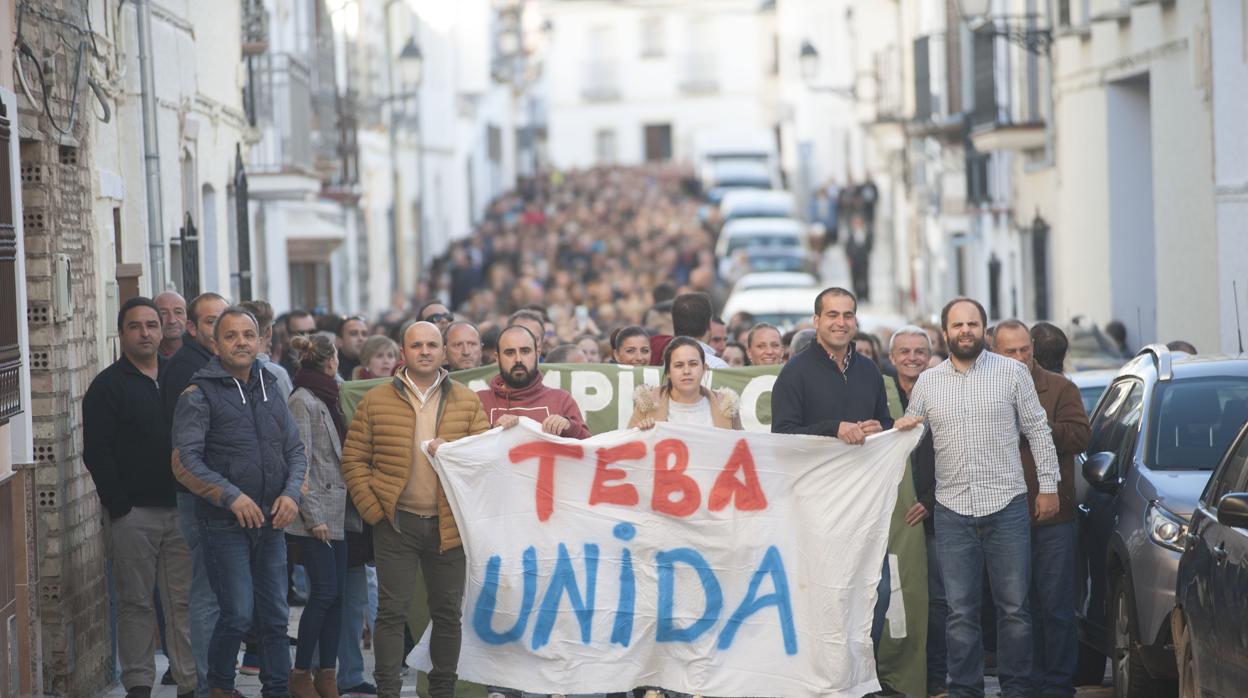 Manifestación en Teba pidiendo la declaración de zona catastrófica para los municipios de las riadas