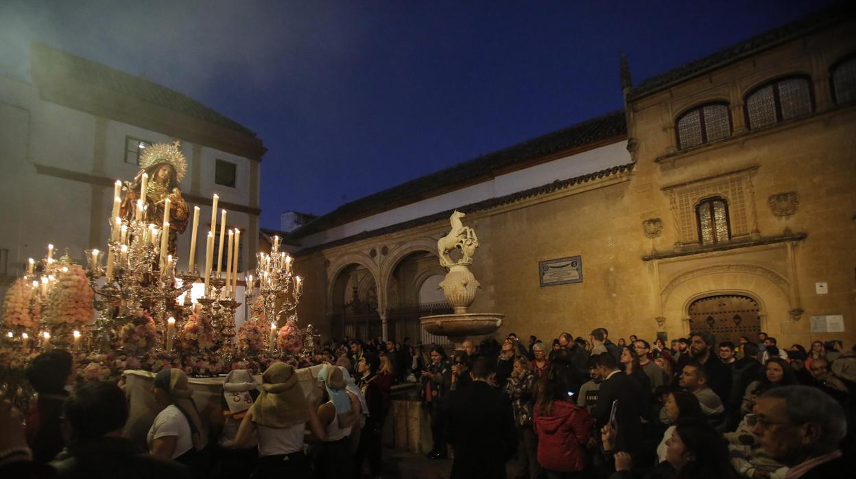 La Virgen del Amparo, en su salida este 1 de noviembre