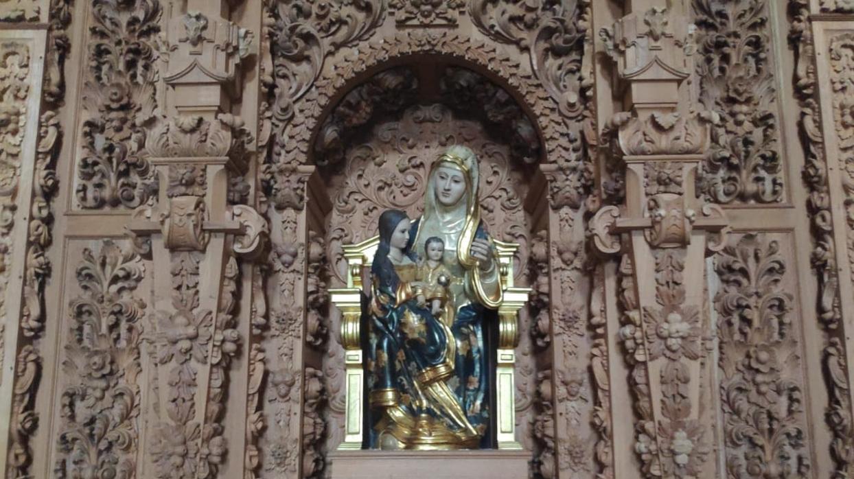 Retablo de Santa Ana restaurado por el tallista cordobés Manuel Valverde