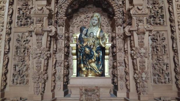 Manuel Valverde culmina la restauración del retablo quemado en el convento de Santa Ana de Córdoba