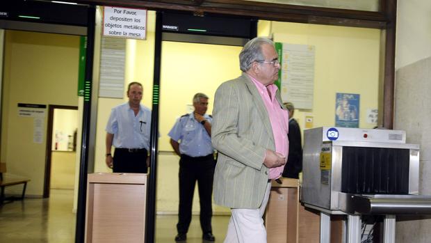 Archivada la causa de los ERE contra el alcalde de Cazalla de la Sierra, Sotero Martín Barrero