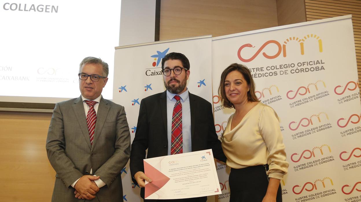 Entrega del primer premio al proyecto de investigación ganador