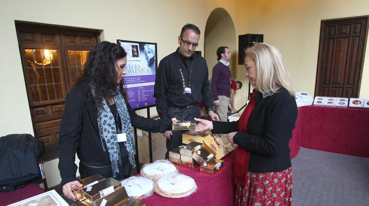 Muestra de dulces conventuales de la hermandad del Calvario en el año 2009