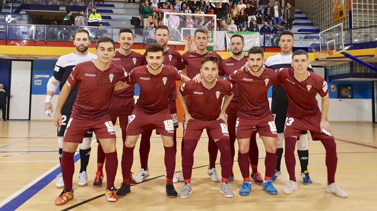 El equipo del Córdoba CF Futsal, este sábado, en Sevilla