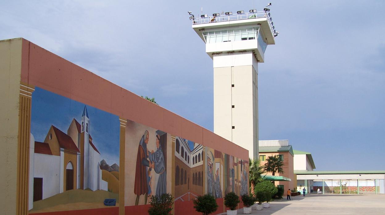 Un patio del centro penitenciario de Huelva