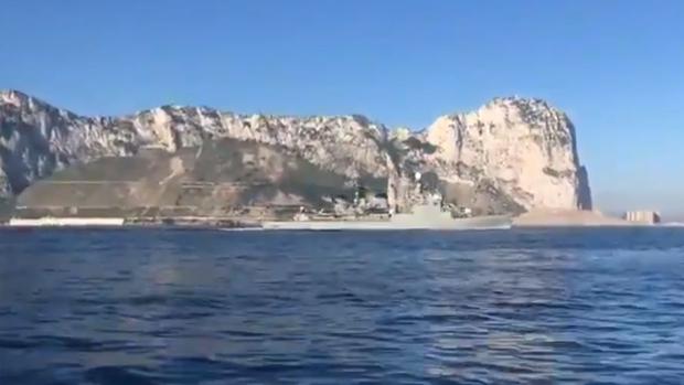 Investigan si un buque de la Armada española ha navegado junto a Gibraltar con el Himno Nacional