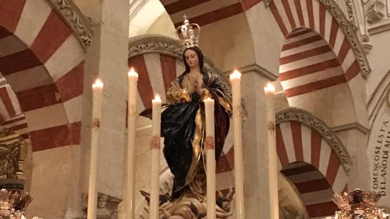 Imagen de la Inmaculada Concepción en el interior de la Mezquita-Catedral en el año 2017