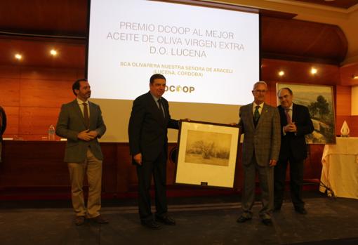 Entrega del premio al aceite de Lucena