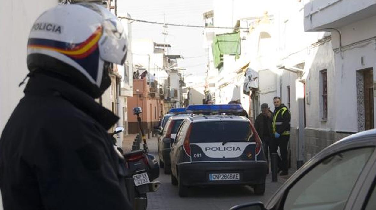 Varios agentes de la Policía Nacional