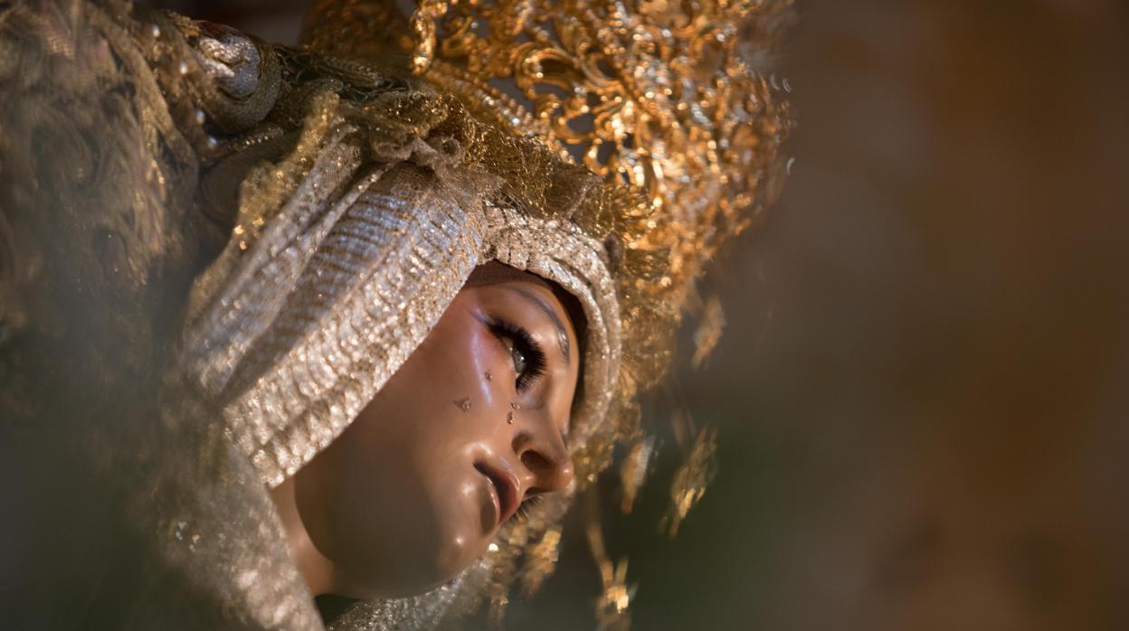 Perfil de María Santísima de la Esperanza en la parroquia de San Andrés Apóstol de Córdoba