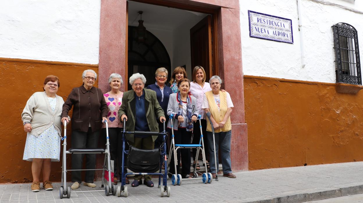 Usuarias de la residencia Nueva Auroa de Lucena