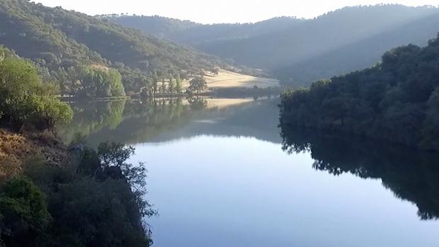 Hornachuelos ofrecerá un paseo en barco solar por el río Bembézar