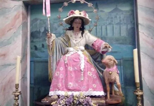 La utilización del color rosa en las vestimentas de las imagenes marianas de  Córdoba