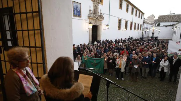 Más de un centenar de personas se unen en Córdoba por «el derecho a la vida»