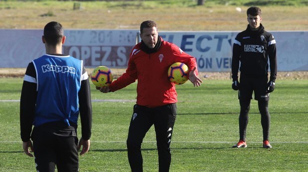 Curro Torres: «¿Fichajes? Me centro en poner al Córdoba CF donde debe estar»
