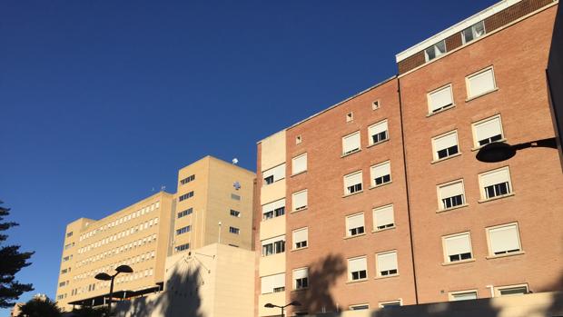 Un corte de luz obliga a dar ventilación manual a los neonatos ingresados en la UCI de un hospital de Jaén