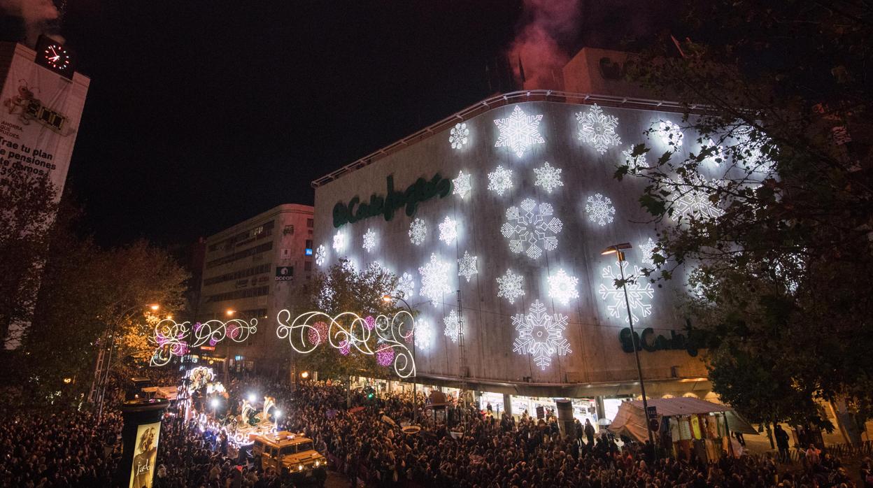 Una carroza, en Ronda de los Tejares