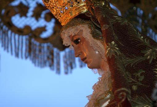 Nuestra Señora Reina de los Mártires en su salida procesional