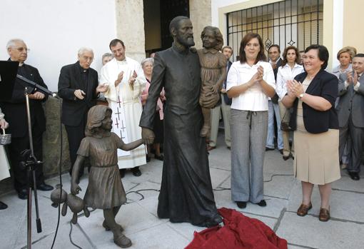 Inauguración de la estatua del Padre Cosme en 2008