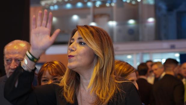 Susana Díaz remodela a su equipo para afrontar su  travesía del desierto en la oposición