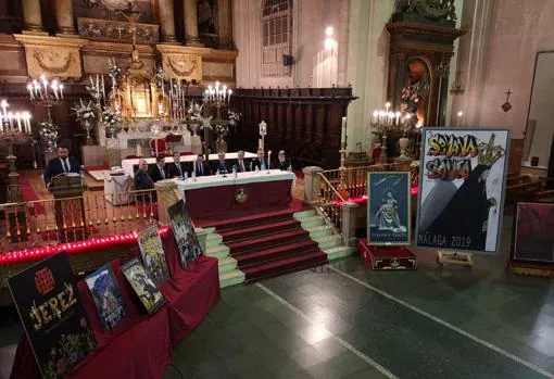 Carteles de las ocho capitales andaluzas y Jerez, en la iglesia del Carmen de Madrid