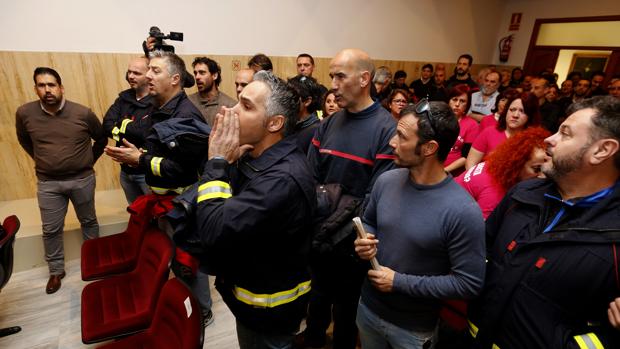 Más de un millar de bomberos aspiran a una de las 21 plazas convocadas por el Ayuntamiento de Córdoba