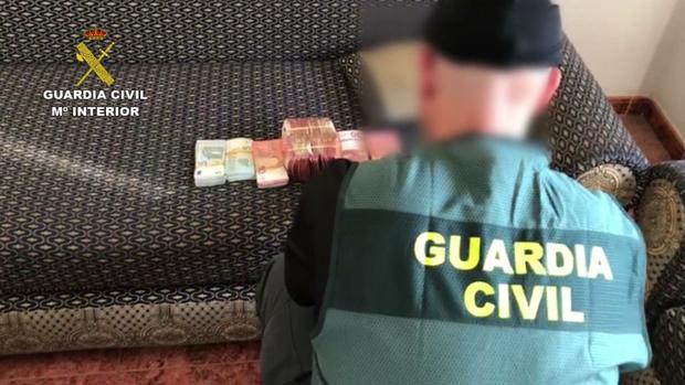 Desmantelan en Almería una organización que introducía droga por la costa de Cádiz