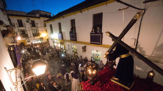 El Perdón y la Misericordia saldrán antes y la Paz acortará su regreso el Miércoles Santo de Córdoba