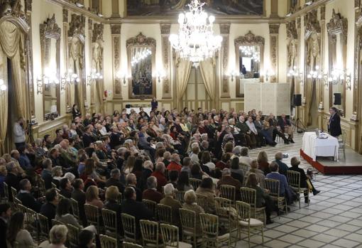 Público asistente a la conferencia del ciclo El Templo de Córdoba