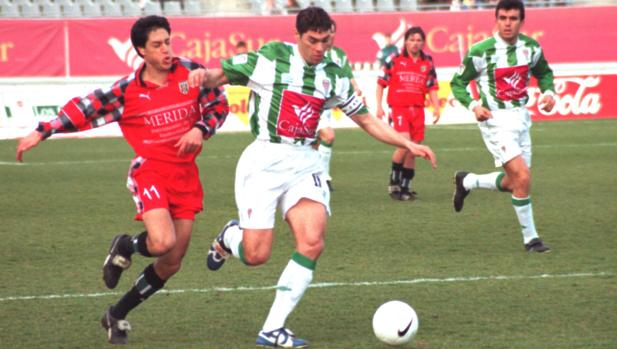 Así es Rafael Navarro, el nuevo entrenador del Córdoba CF