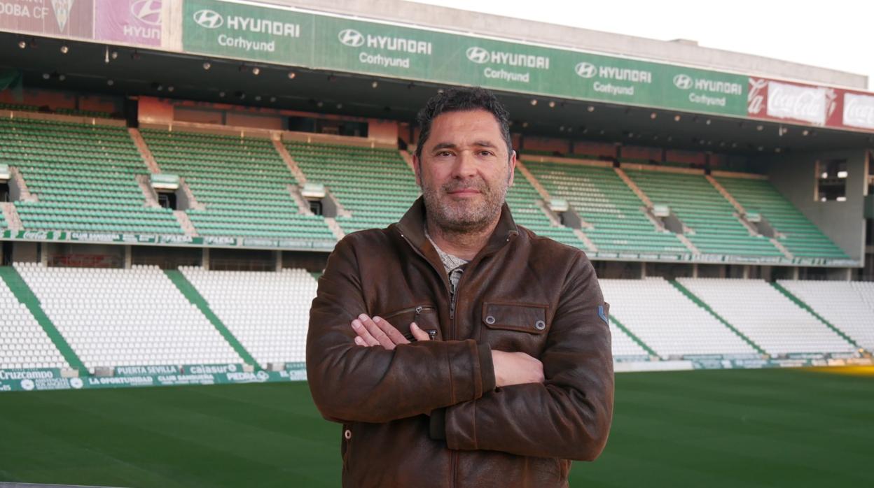 El entrenador del Córdoba CF, Rafael Navarro, el lunes en El Arcángel