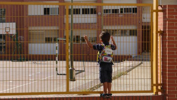 Un instituto de Huelva propone que los alumnos no salgan al recreo el 8-M por ser niños