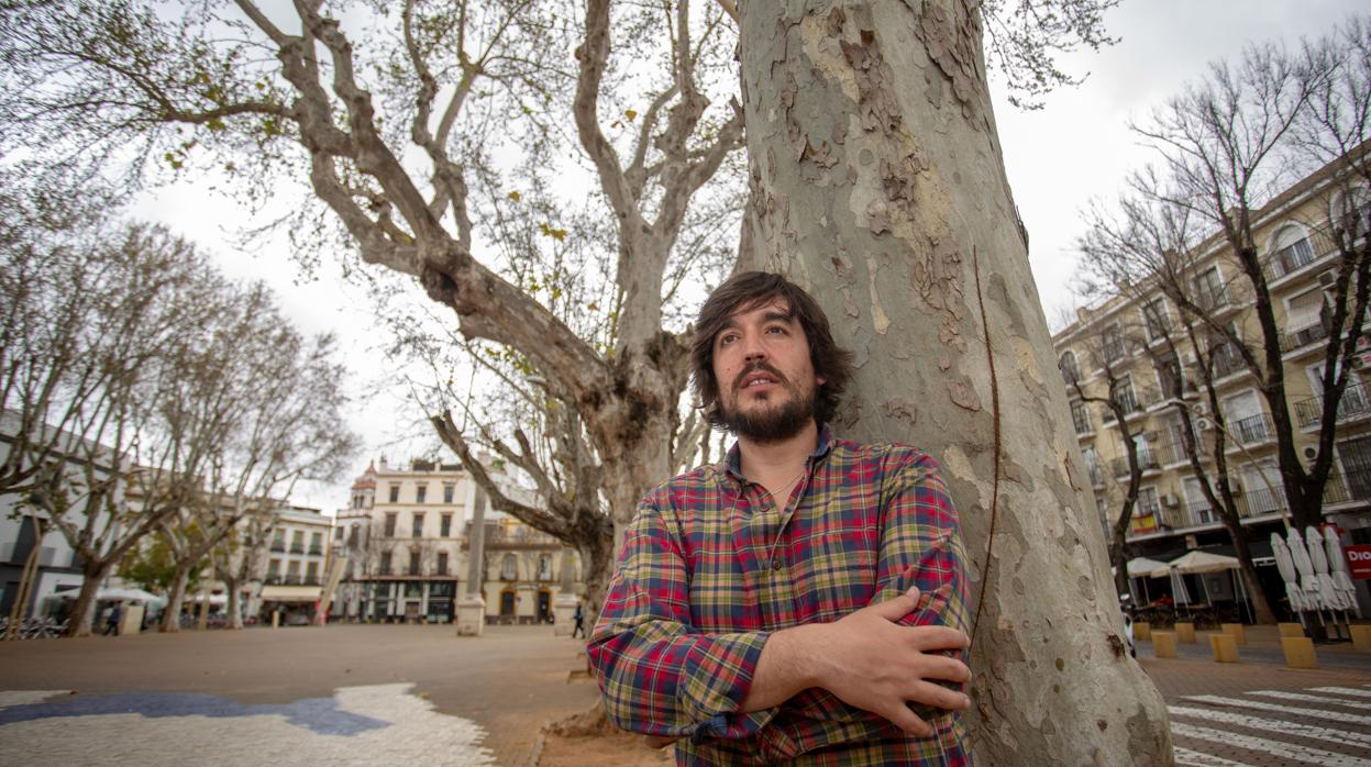 Sergio de Lope, durante una entrevista en la Alameda de Hércules en Sevilla