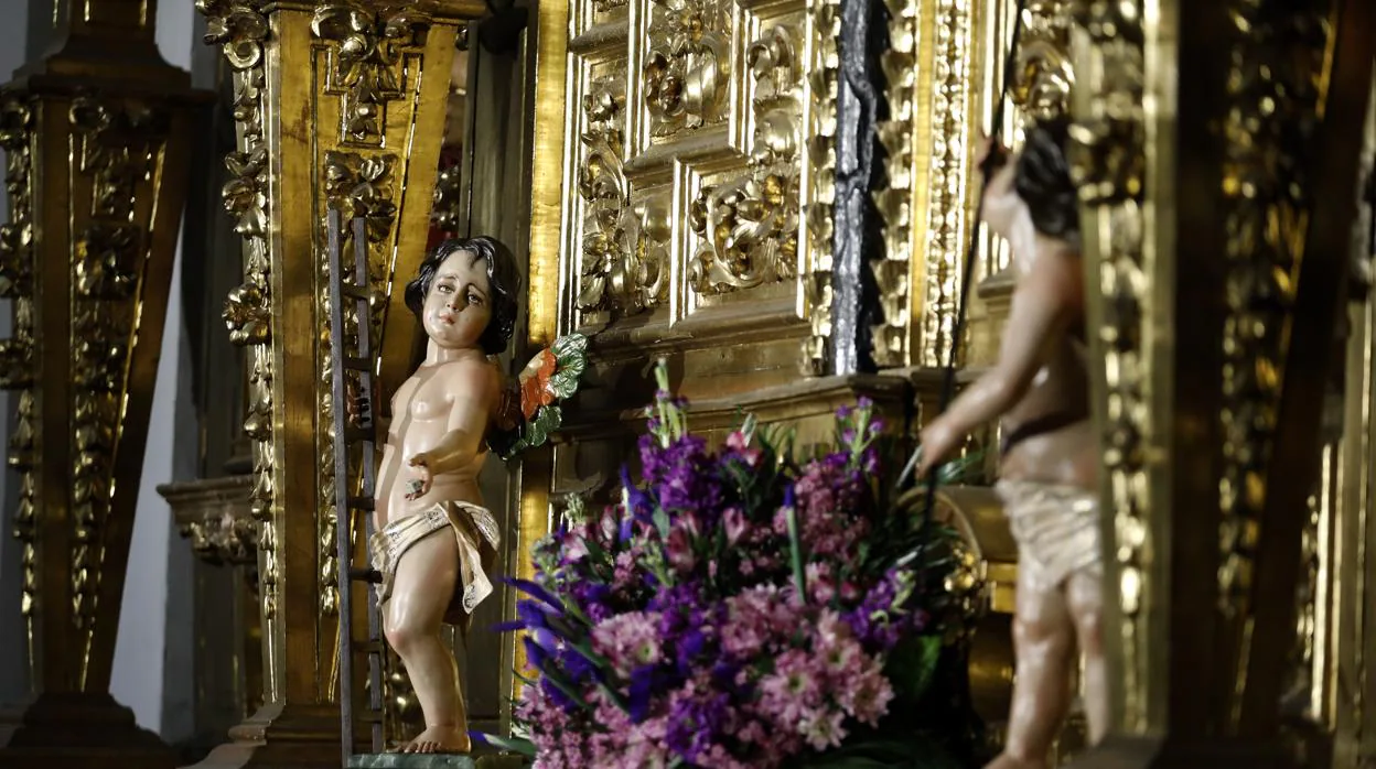 Tallas de los dos nuevos ángeles pasionistas de la hermandad del Vía Crucis de Córdoba