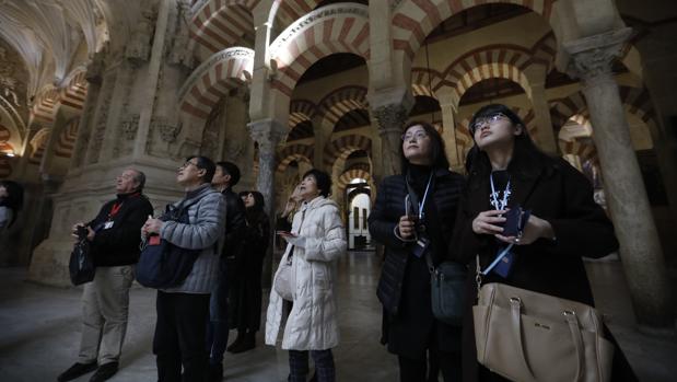 Los visitantes de la Mezquita-Catedral de Córdoba dan una nota de 6,4 a la gestión del Cabildo