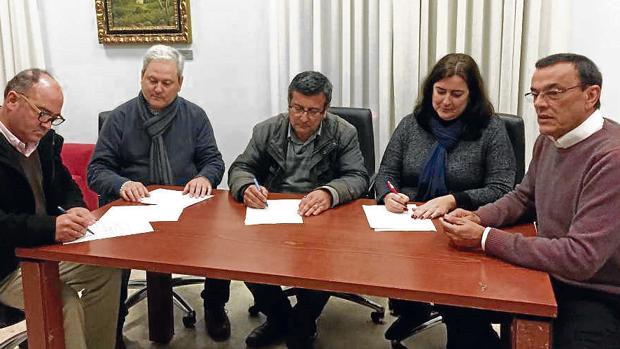 Los investigados en el soborno de Aljaraque atacan las grabaciones por «manipuladas» y piden el archivo