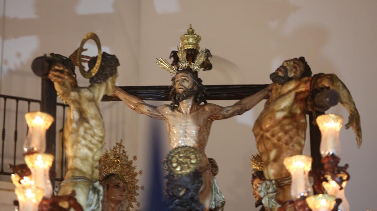 Horarios e itinerarios de la Semana Santa de Cádiz 2019. Viernes Santo Madrugada