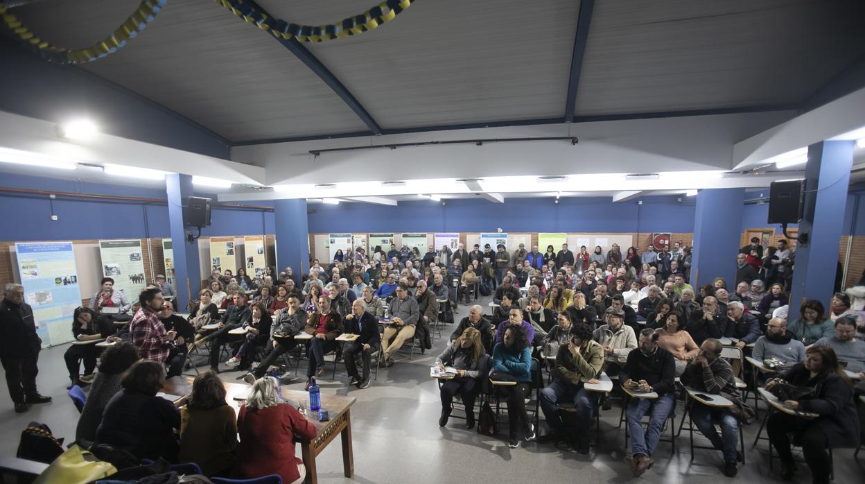 Asamblea conjunta de IU y Podemos