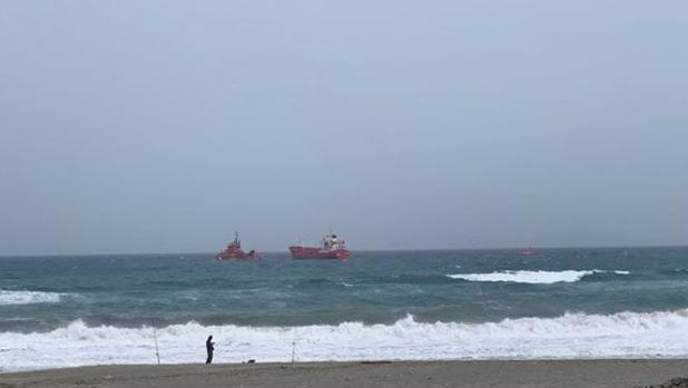 El temporal de levante obliga a cerrar los puertos de Algeciras y Tarifa