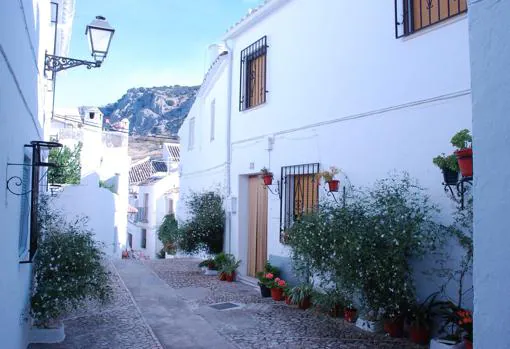 Escapadas con encanto por Córdoba: Zuheros, ¿aún no conoces uno de los pueblos más bonitos de España?