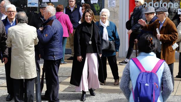 La alcaldesa de Córdoba anuncia que activa el plan de mejora de Ciudad Jardín un año después de aprobarse