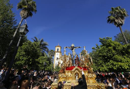 El Cristo del Amor, poco después de su salida el Domingo de Ramos de Córdoba