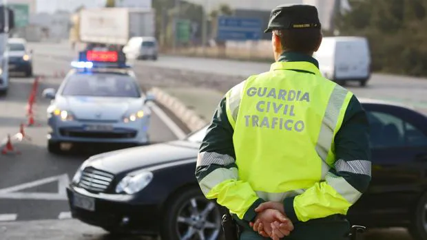 Heridos cuatro guardias en Huelva mientras perseguían a un conductor que se dio a la fuga en Portugal