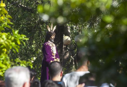 Nuestro Padre Nazareno Rescatado durante su salida procesional el Domingo de Ramos